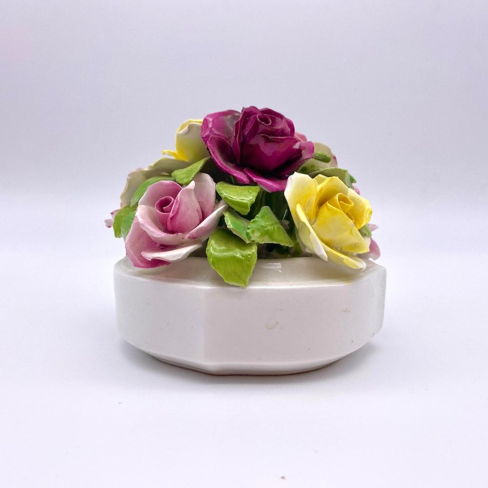 Vintage Flower Bouquet - Royal Sutherland - Fine Bone China